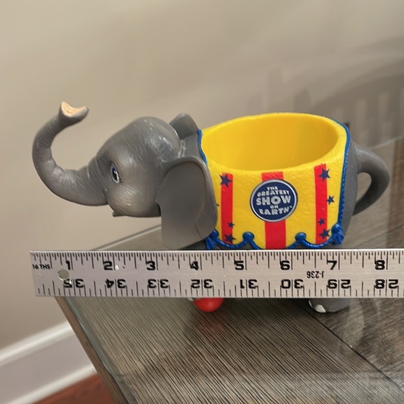 RINGLING BROS BARNUM CIRCUS THE GREATEST SHOW ON EARTH PLASTIC ELEPHANT CUP MUG - Picture 11 of 14
